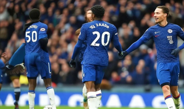 NBA2K18直播：精彩对决与电子竞技盛宴